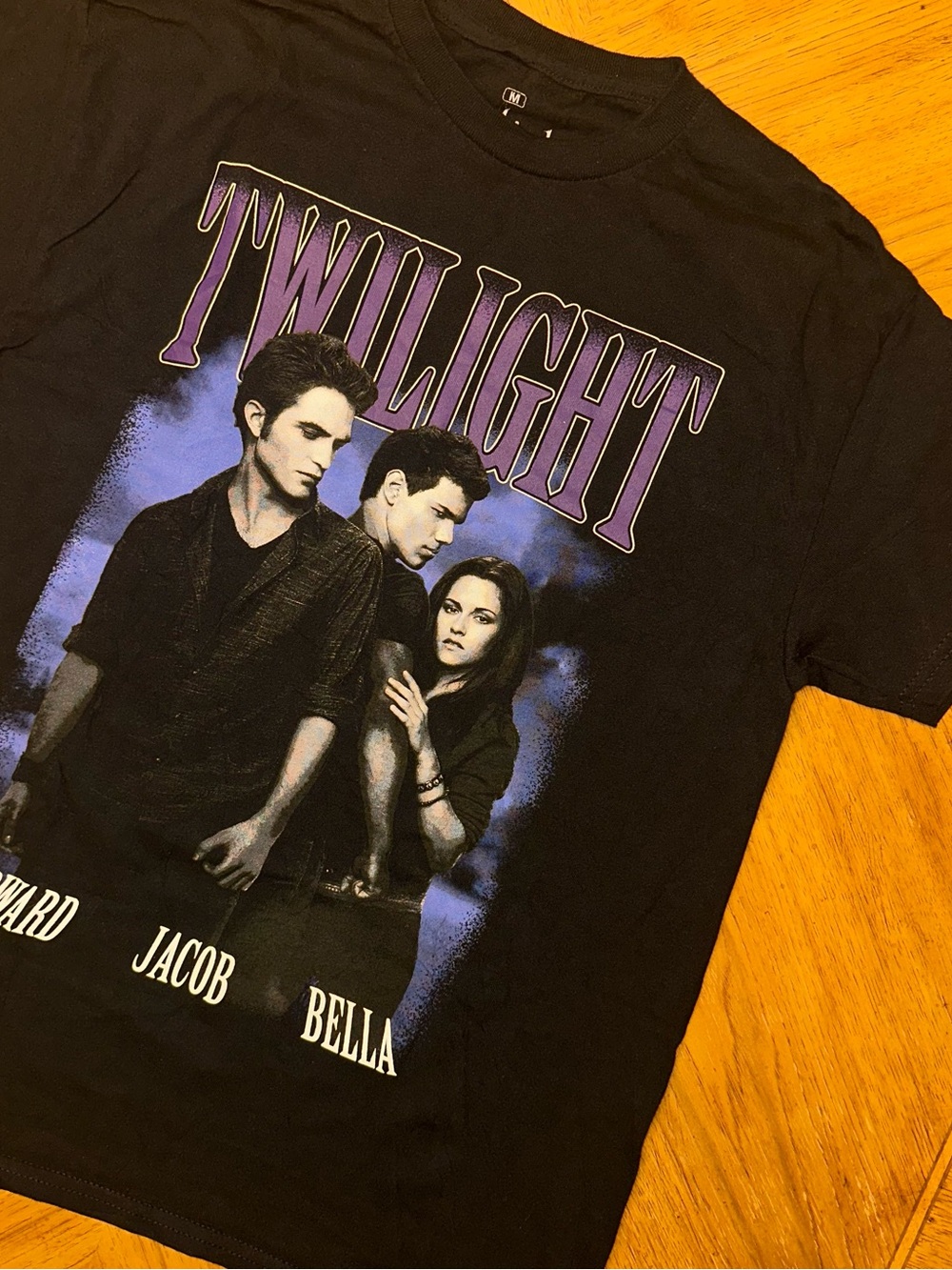 Twilight Saga T-shirt Unisex Black Size Medium Edward Jacob Bella New Moon
